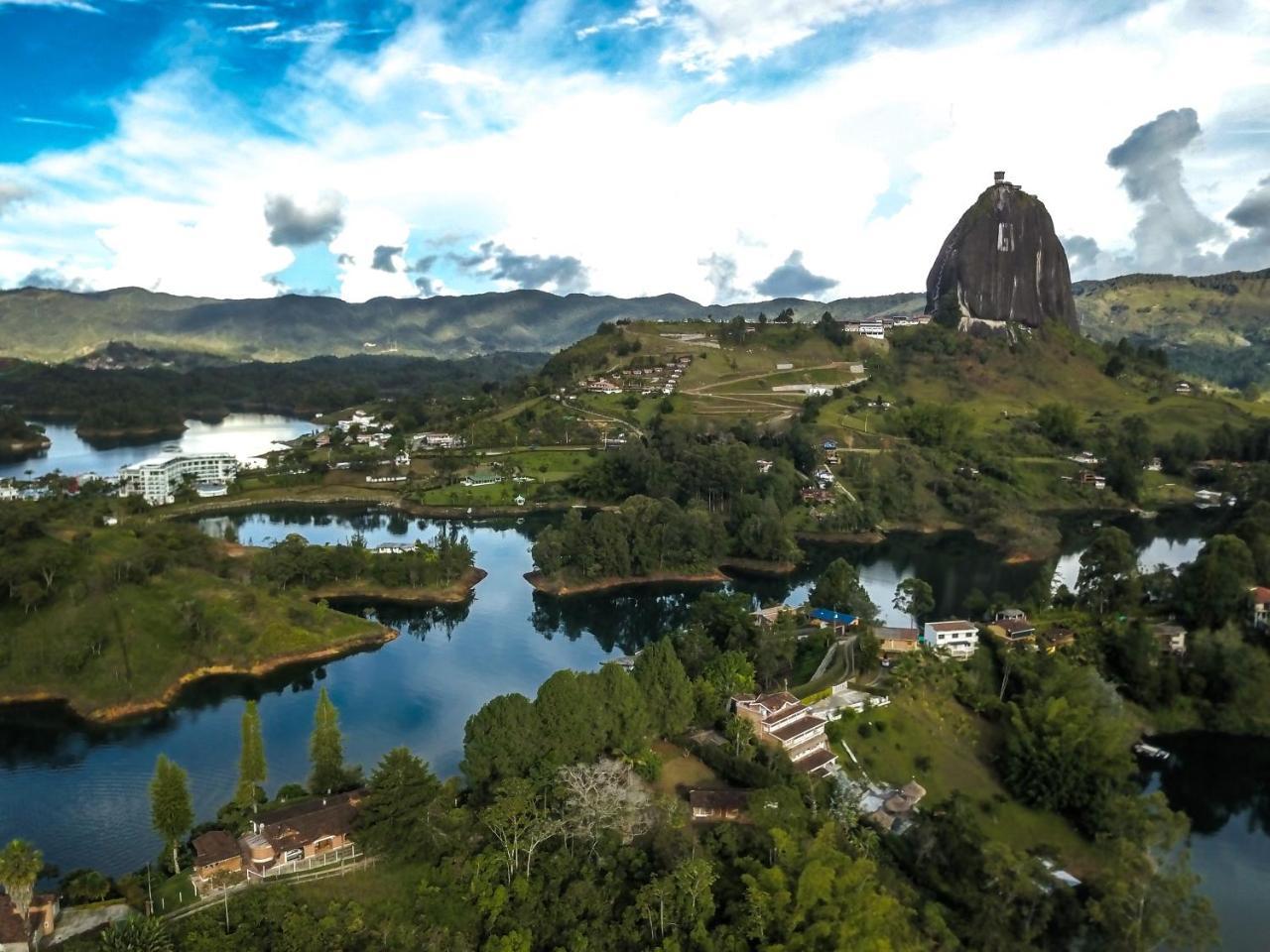 Serendipity Hospedaje Boutique Guatapé Esterno foto
