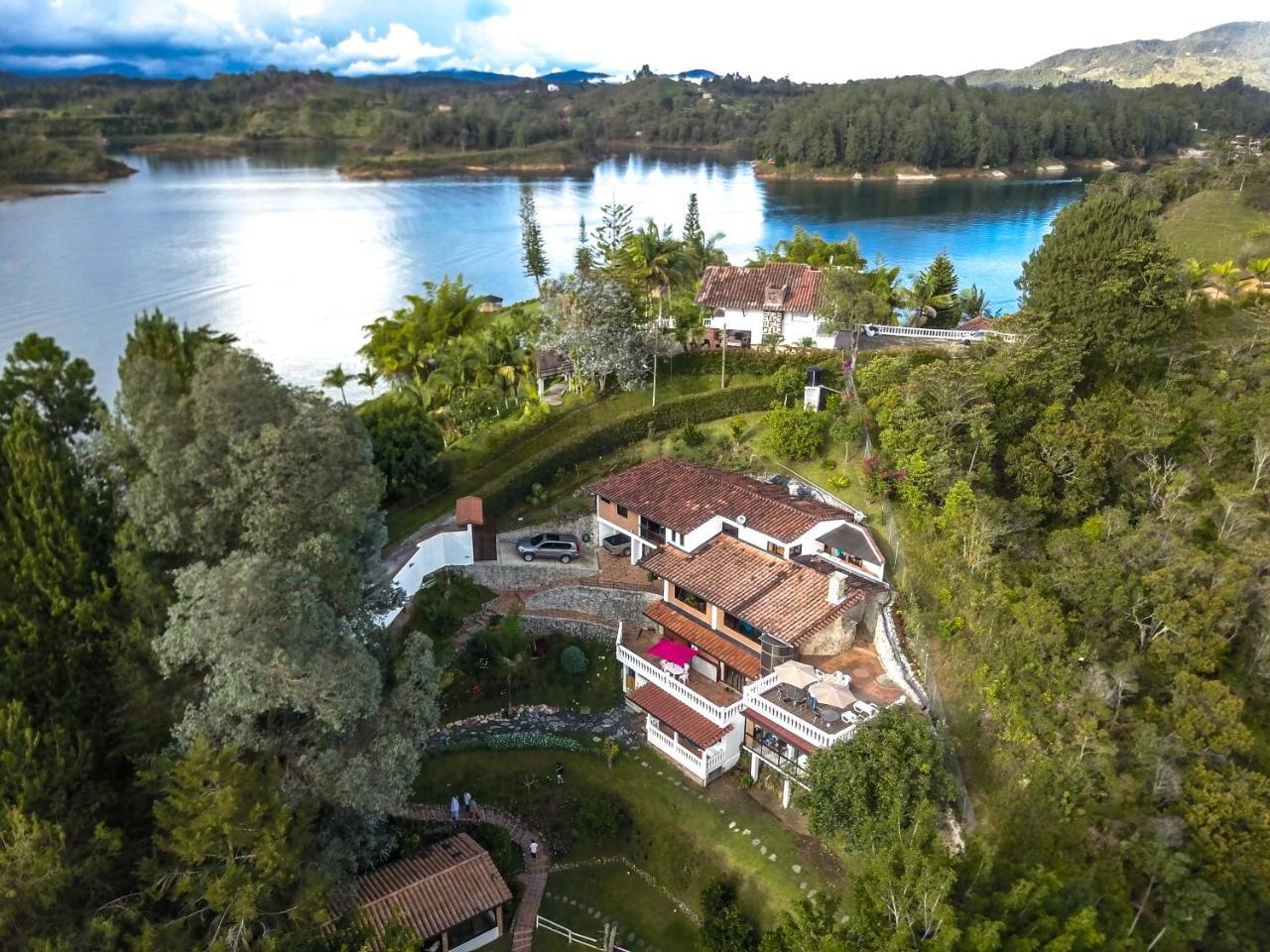 Serendipity Hospedaje Boutique Guatapé Esterno foto